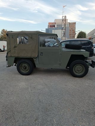 Land Rover Santana 88 Militar Restaurado