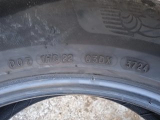 Neumáticos 215/65/17 103V MICHELIN