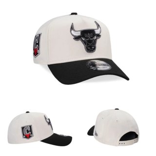 Gorra New Era Chicago Bulls Negra y Blanca
