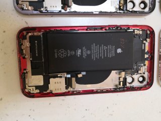Cover posteriore per iPhone 11 con componenti