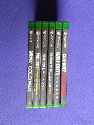Giochi Xbox One Call of Duty (5 titoli)