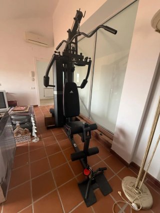 Maquina gimnasio Adidas