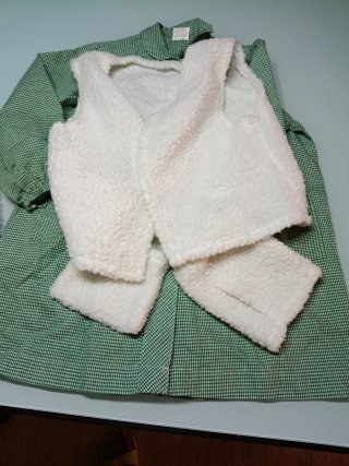 Bata escolar manga larga Talla 4
