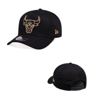 Gorra New Era Chicago Bulls Negra Dorada