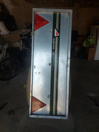 Puerta remolque Daxara 126