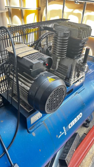 Compresor de aire Cierzo azul