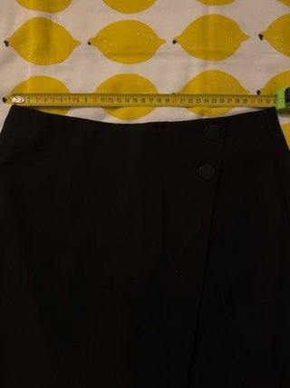 Falda pantalón Stradivarius negra