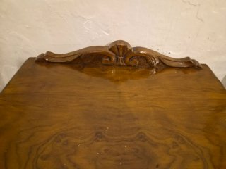 Mesita orinal antigua madera