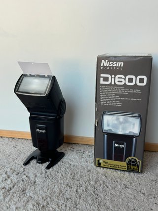 Flash Nissin Di600 para Nikon TTL Inalámbrico