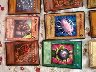 Cartas y cromos yu gi oh