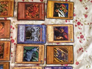 Cartas y cromos yu gi oh