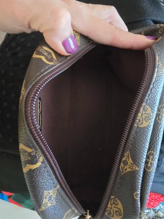 Bolso B. Yang Marrón y Dorado