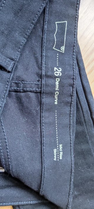 Pantalones Levi's Negro Talla 26 Demi Curve