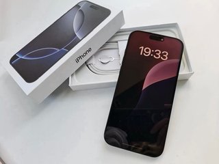 iPhone 16 Pro Max NUEVO Factura Apple Garant 2029