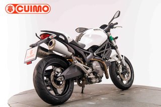 DUCATI MONSTER 696