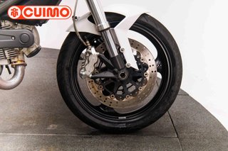 DUCATI MONSTER 696