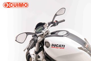 DUCATI MONSTER 696