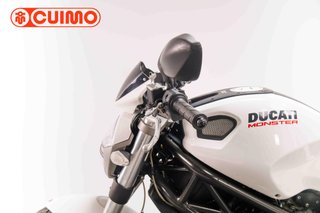 DUCATI MONSTER 696