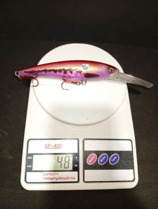 Señuelo de pesca púrpura y rojo S.T lures
