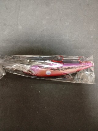 Señuelo de pesca púrpura y rojo S.T lures