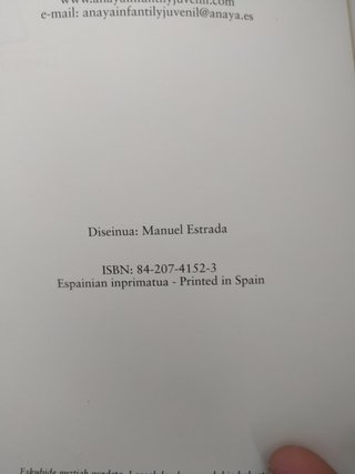 Libro de bolsillo en euskera Magalik badaki