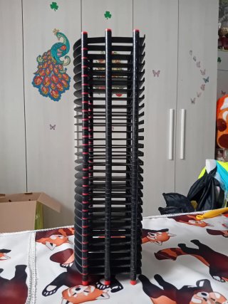 Espositore per 30 CD a colonna in plastica nera
