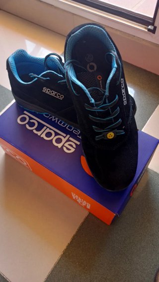 Zapatillas Sparco Talla 42 Negras y Azules