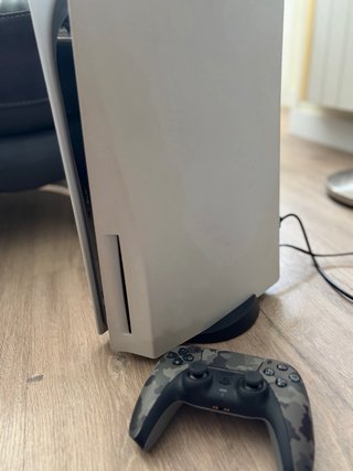 PS5 600GB + 1TB Tarjeta + Mando