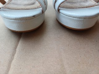 Sandalias blancas tacón grueso