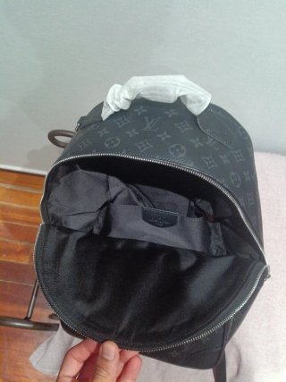 Mochila Louis Vuitton Discovery Cargo Negra