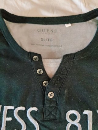 Camiseta Guess XL Negra Gris