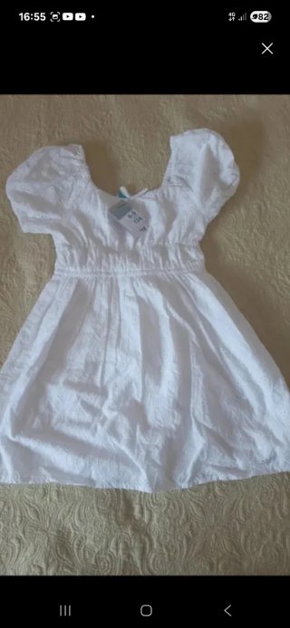 Lote  de dos vestidos y sandalias zara, nuevo