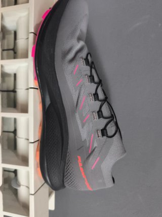 Zapatilla Salomon Gris Talla 46