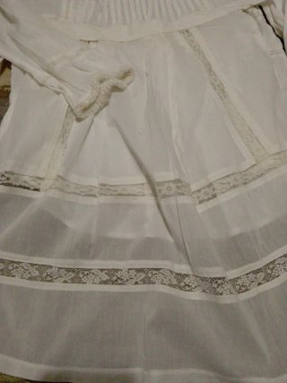 Blusa y delantal Baturra blanco