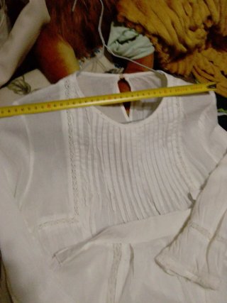 Blusa y delantal Baturra blanco