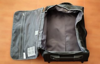 Maleta y Mochila Catai Negras Impermeables
