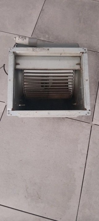 Extractor de aire industrial