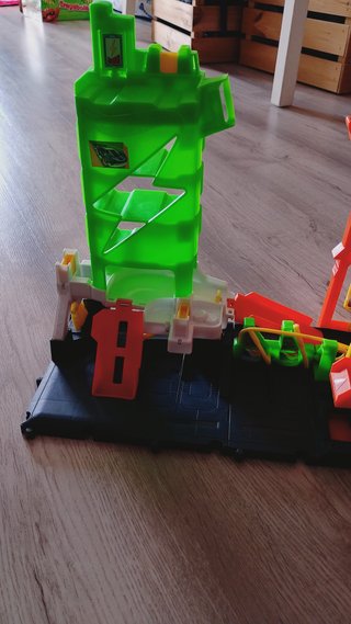 Hot Wheels City Estación de Carga