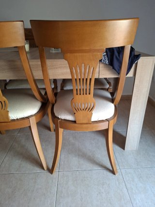 4 Sillas de Comedor Madera Tapizadas