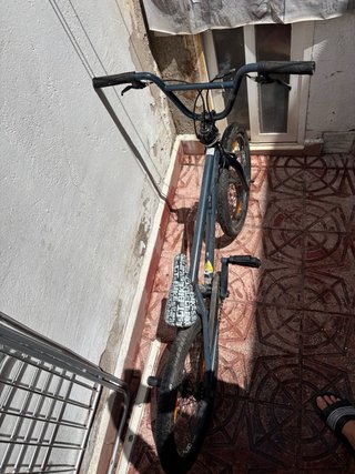 Bicicleta BMX en buen estado