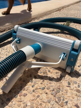 Limpiafondos piscina con manguera