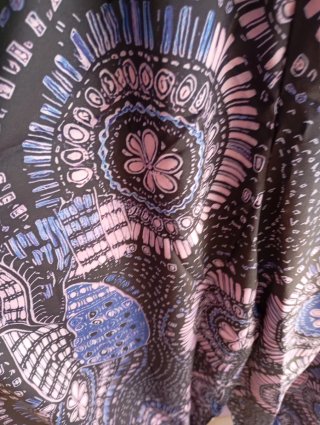 Pantalón ancho estampado talla L