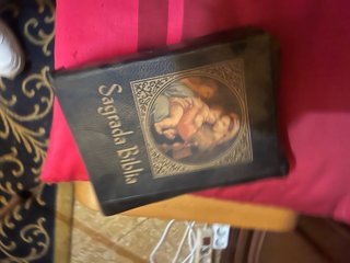 Sagagrada Biblia muy antigua