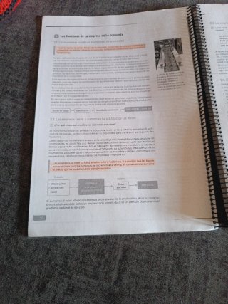 Economía 2 bachillerato Revuela