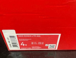 Botas Nike Manoa Negras