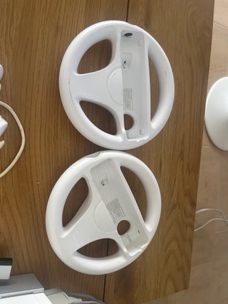Nintendo Wii con 2 volantes y 3 joysticks