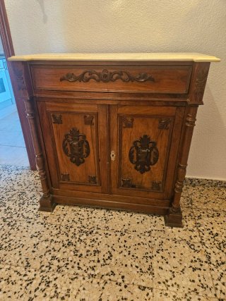 Muebles de piso antiguo urge