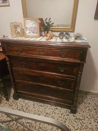 Muebles de piso antiguo urge