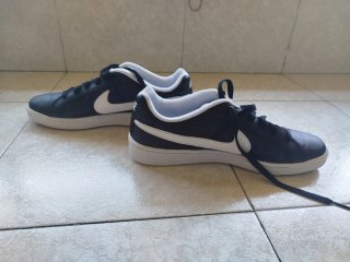 Zapatillas NIKE Court Royale T-42 Negras