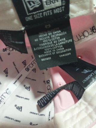 Gorra YSL Rosa